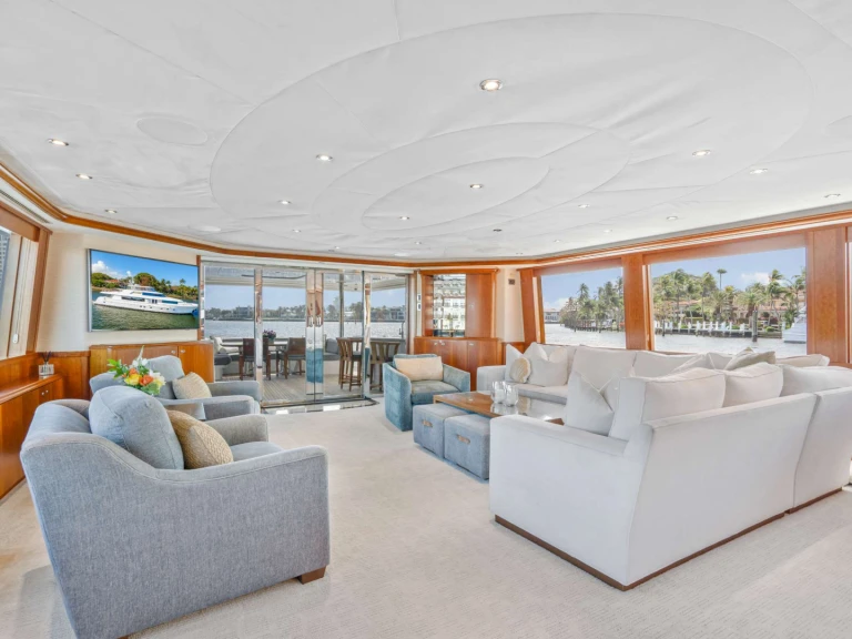 Boat rental Westport SLEEPOVER in Fort Lauderdale on Samboat