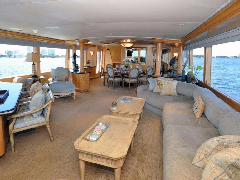 Luxury Yacht rental in Boca Raton - Broward LUCKY STARS 