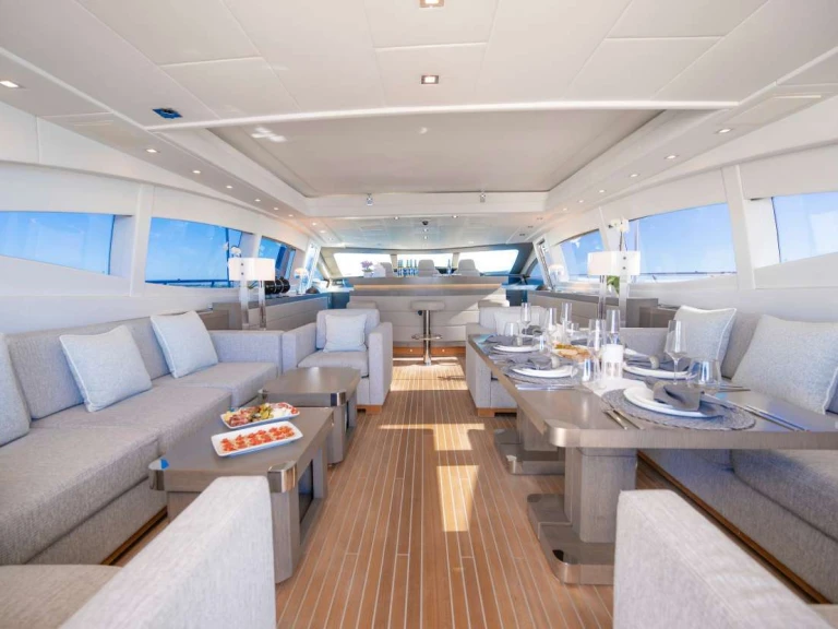 Mangusta TOTAL in Nassau on SamBoat