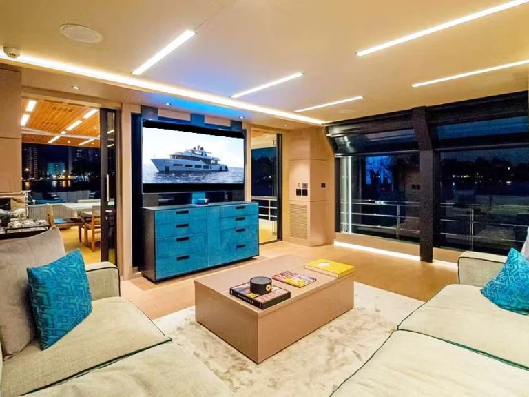 Alpha Marine CYRA in British Virgin Islands (BVI) on SamBoat