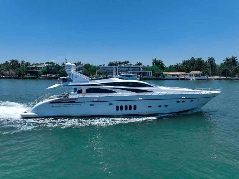 Bareboat Rental Luxury Yacht Leopard (Arno) with a boat licence
