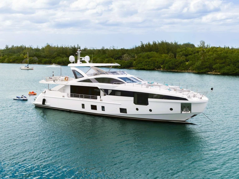 Bareboat Rental Luxury Yacht Azimut with a boat licence