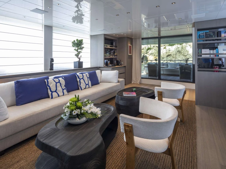 Bareboat Rental Luxury Yacht San Lorenzo with a boat licence