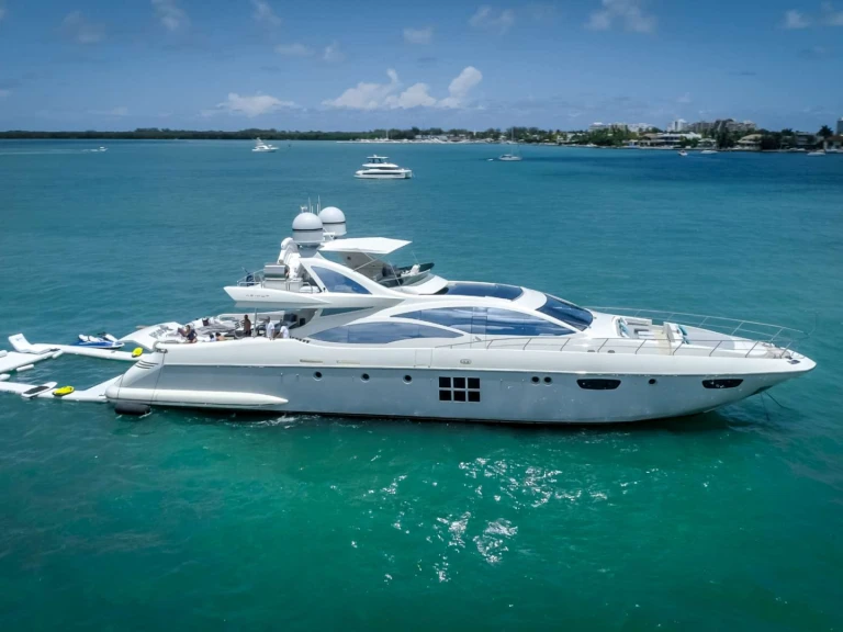 Azimut Scarlet charter bareboat or captained in  Miami