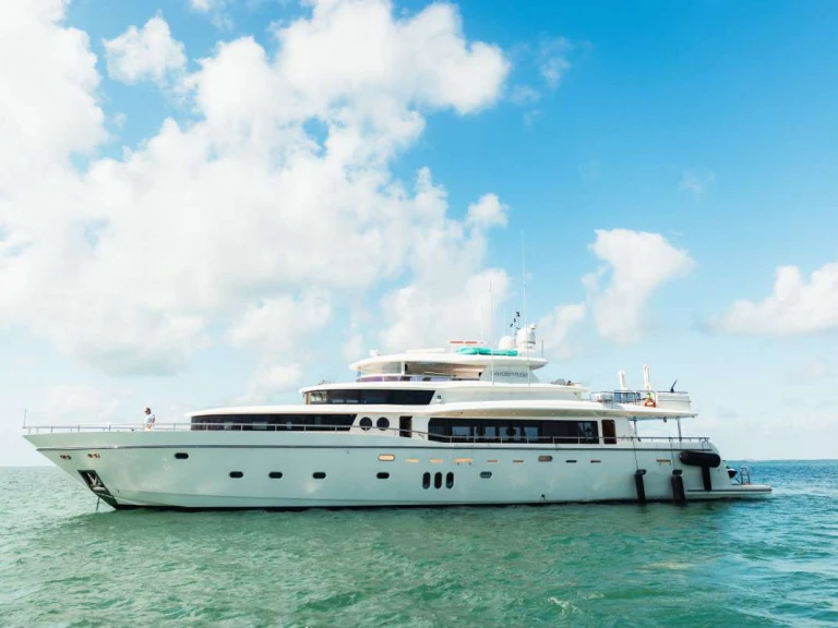 Bareboat Rental Luxury Yacht Johnson with a boat licence