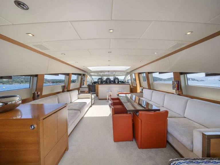 Luxury Yacht for rent Port Grimaud at the best price