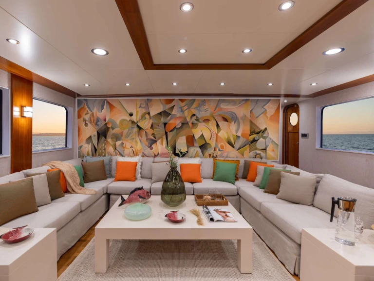 Luxury Yacht rental with or without captain Stephens Athens