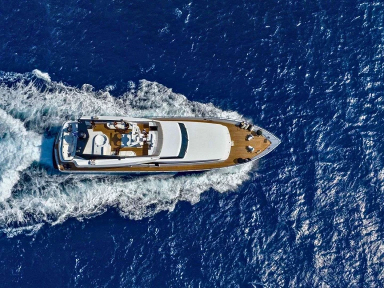 Cantieri di Pisa, Italy BELLINI charter bareboat or captained in  Greece