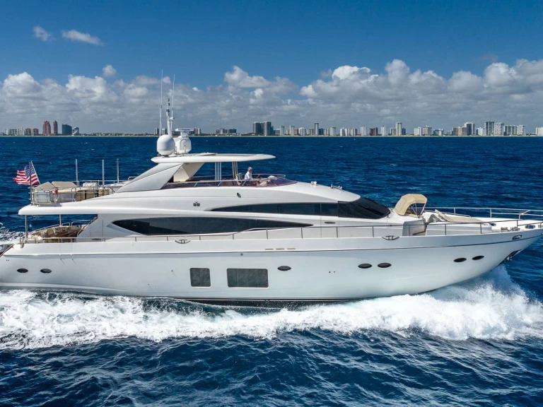 Luxury Yacht rental in Port Jefferson - Princess, UK NO CURFEW