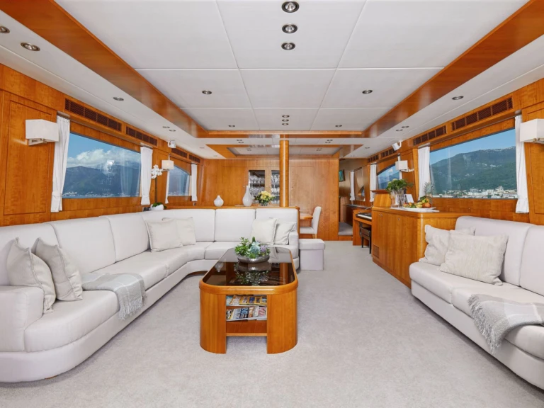 Boat rental Horizon ANNABEL II in Montenegro on Samboat