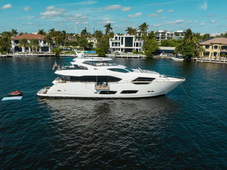 Bareboat Rental Luxury Yacht Sunseeker with a boat licence