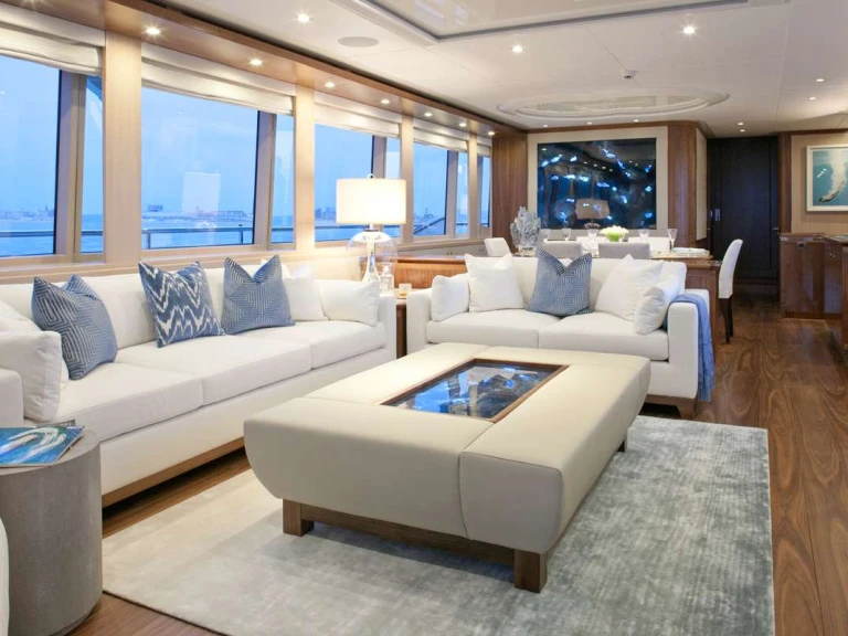 Luxury Yacht for rent Valletta at the best price