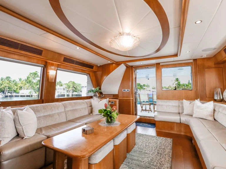 Boat rental Symbol Yachts ANDIAMO in Fort Lauderdale on Samboat