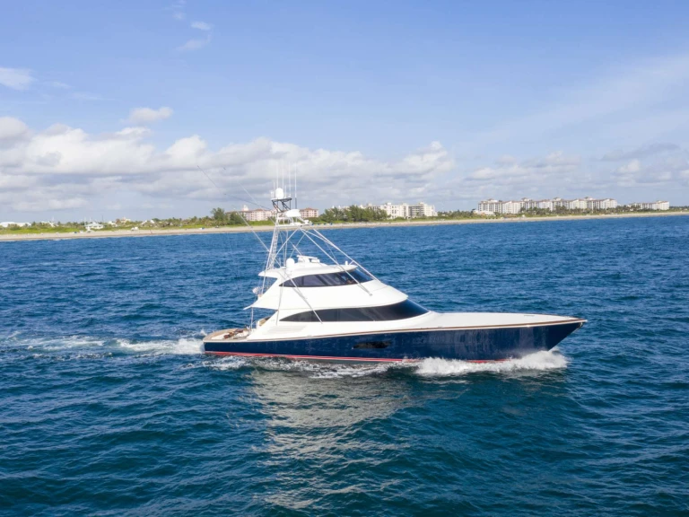Bareboat Rental Luxury Yacht Viking, U.S.A with a boat licence