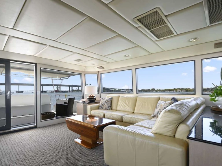 Luxury Yacht rental in Charleston - Broward MISS EMILY