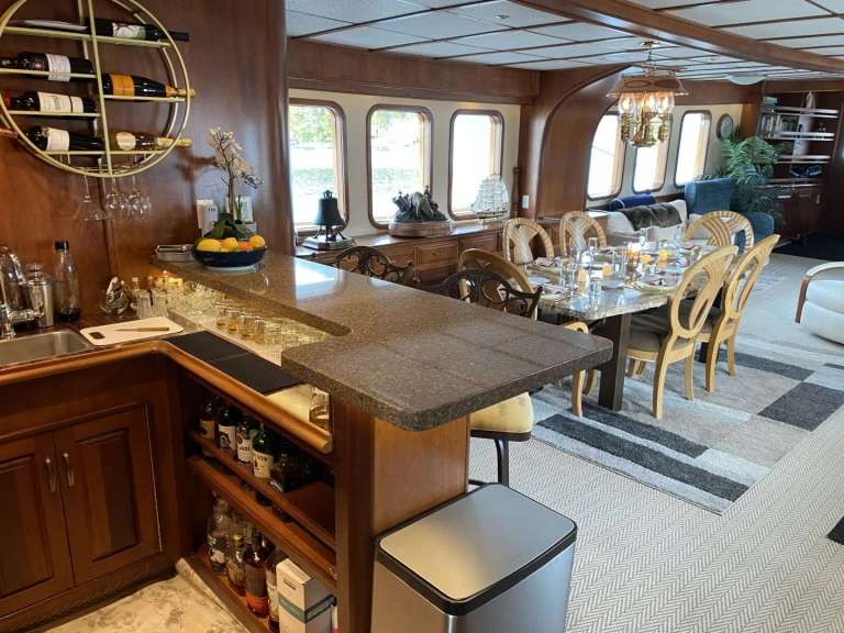 Luxury Yacht for rent Sitka at the best price