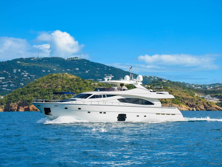 Luxury Yacht for rent Saint Thomas Island at the best price