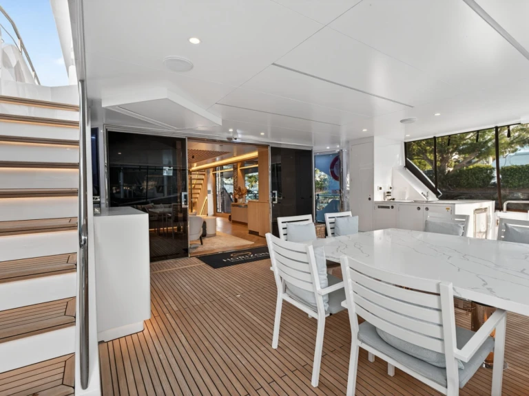 Boat rental Horizon AURA in Australia on Samboat