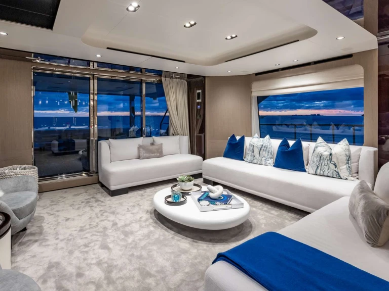 Yacht charter Nassau cheap PIER PRESSURE
