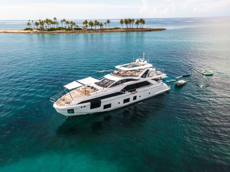 Luxury Yacht rental in Bahamas - Azimut MAREA LA NAUTICA 