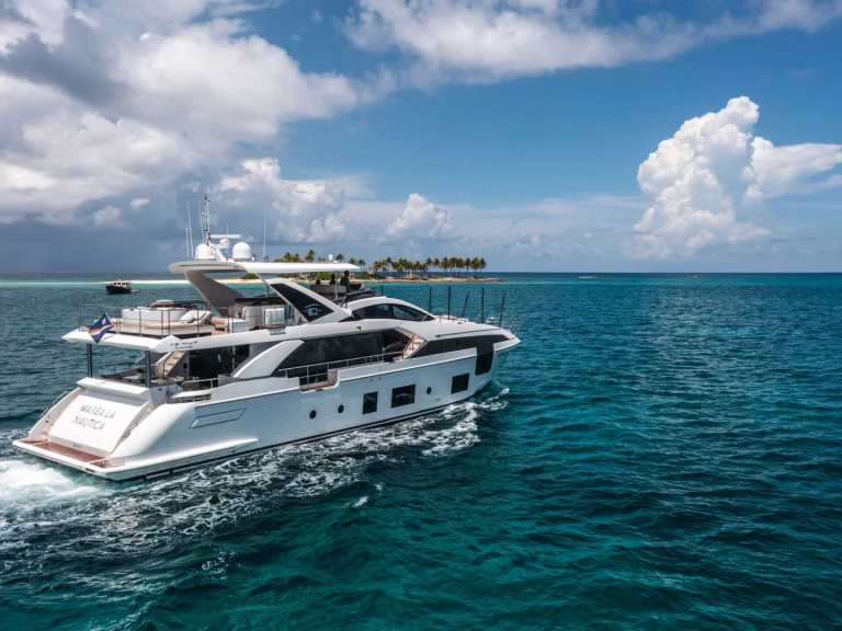 Luxury Yacht rental with or without captain Azimut Bahamas