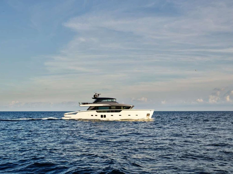 Luxury Yacht rental in Santa Venera-Portosalvo - San Lorenzo LUAR
