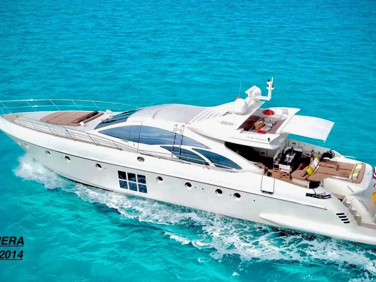 Bareboat Rental Luxury Yacht Azimut with a boat licence