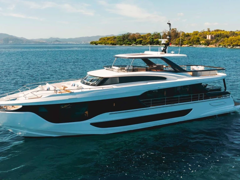 Rent a Azimut First Horizon Podstrana