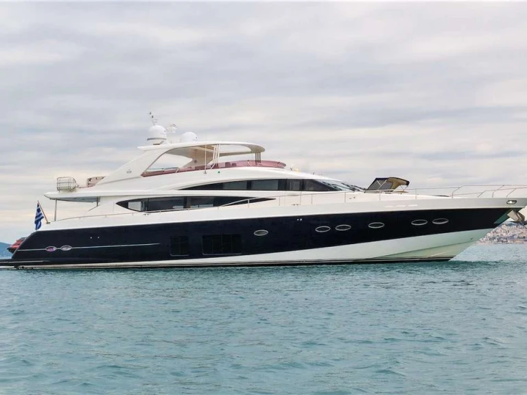 Bareboat Rental Luxury Yacht Princess, UK with a boat licence