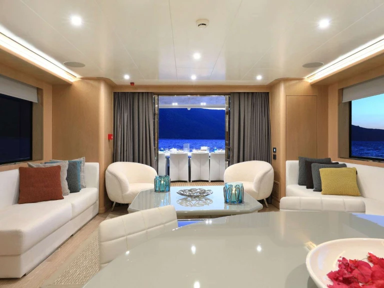 Aegean Build UKIEL in Naples on SamBoat