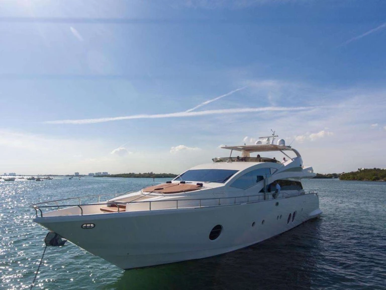 Yacht charter Miami cheap Italian Yacht 85