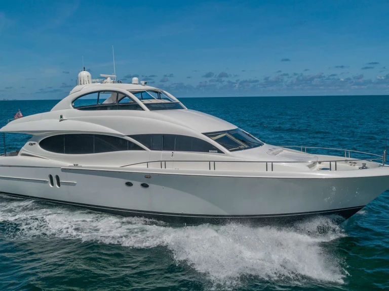 Luxury Yacht for rent Miami at the best price