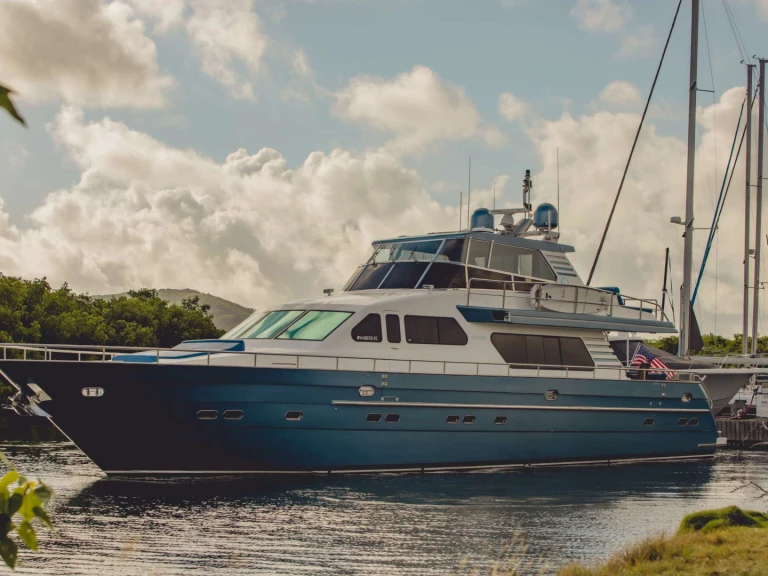 Luxury Yacht rental in Saint Thomas Island - Horizon QARA