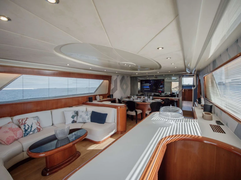 Luxury Yacht for rent Gouvia at the best price