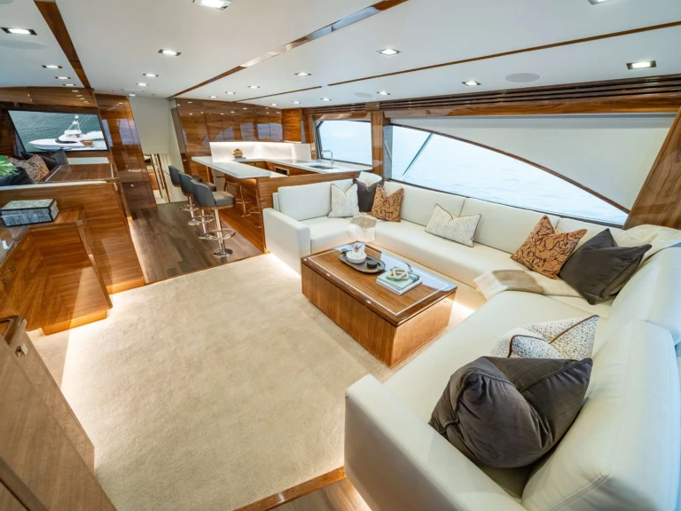 Luxury Yacht rental in Costa Rica - Viking Yachts BOUJIE