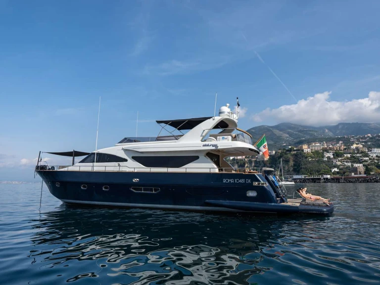 Luxury Yacht rental with or without captain Alalunga Ischia