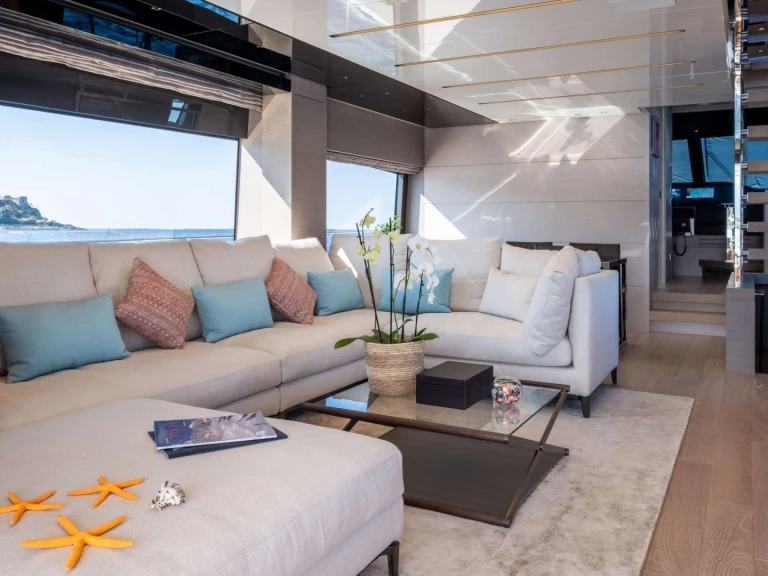 Luxury Yacht rental with or without captain San Lorenzo Olbia