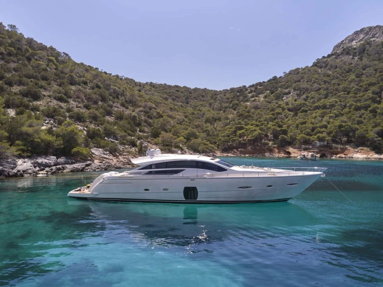 Luxury Yacht rental with or without captain Pershing Greece