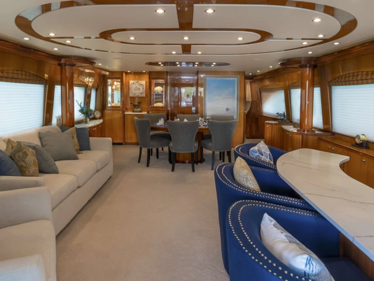 Luxury Yacht rental in New England - Hatteras GALLOPIN