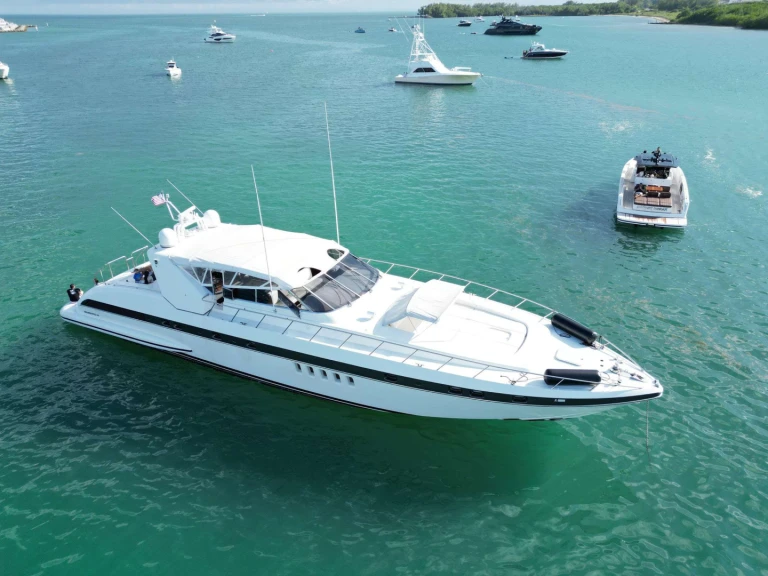 Luxury Yacht for rent Miami Beach at the best price
