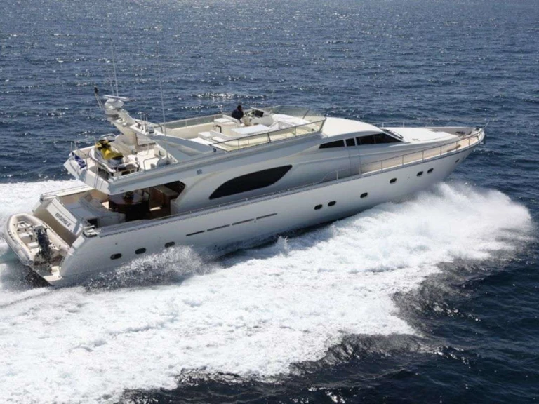 Luxury Yacht for rent Corfu at the best price