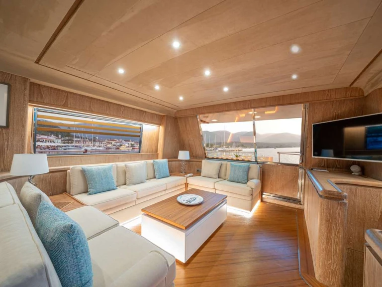 Luxury Yacht for rent Cephalonia island at the best price