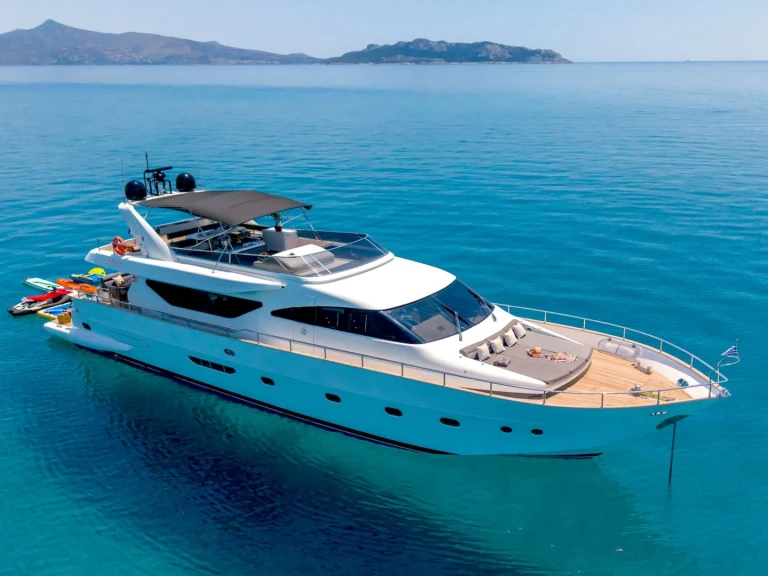 Luxury Yacht rental with or without captain Alalunga Athens