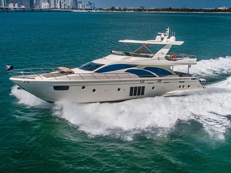 Azimut OWN THE NIGHT in Miami on SamBoat