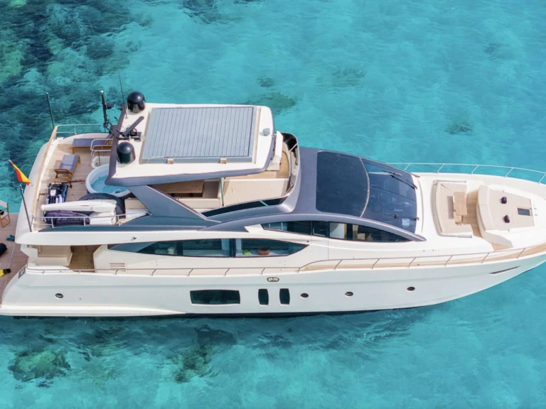 Rent a Astondoa BISCAYNE Ibiza