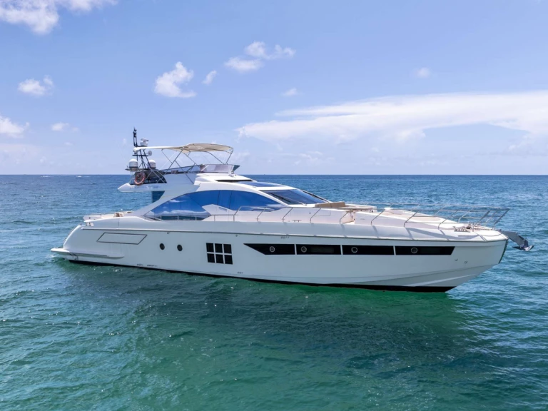 Luxury Yacht rental in State of Florida - Azimut Fantastic
