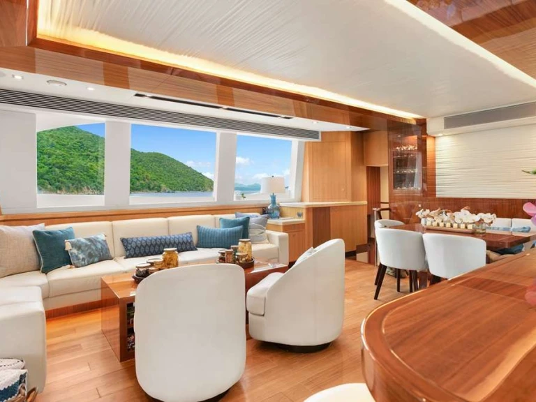 Luxury Yacht for rent Bahamas at the best price