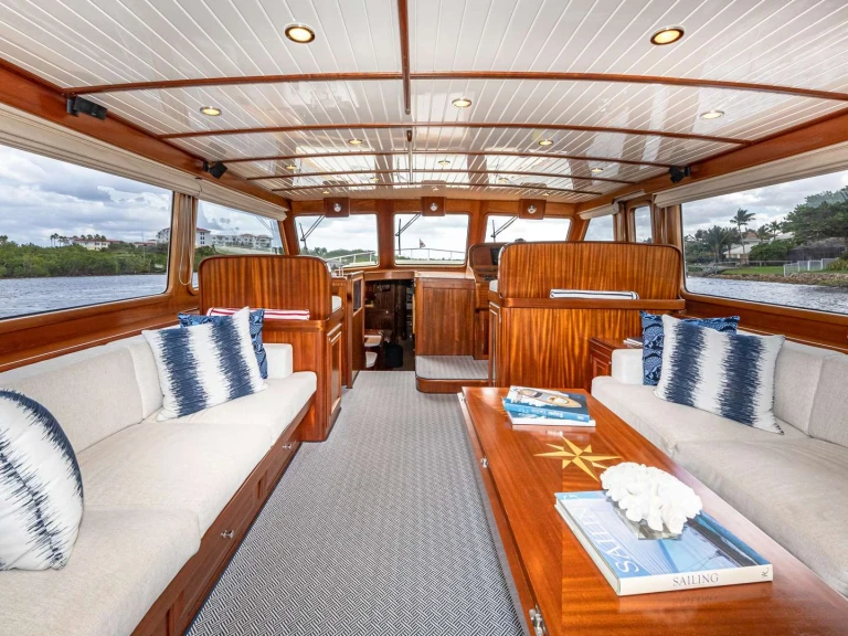 Luxury Yacht for rent State of Maine at the best price