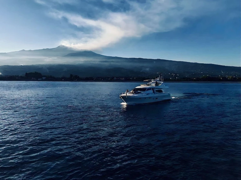 Ferretti Angelica in Riposto on SamBoat
