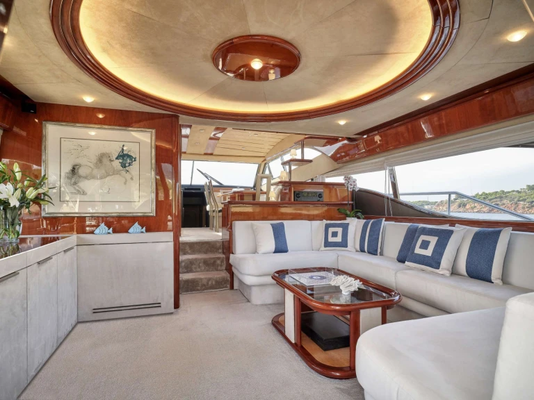Luxury Yacht for rent Athens at the best price